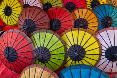 Papierschirme / Nachtmarkt Luang Prabang / Laos